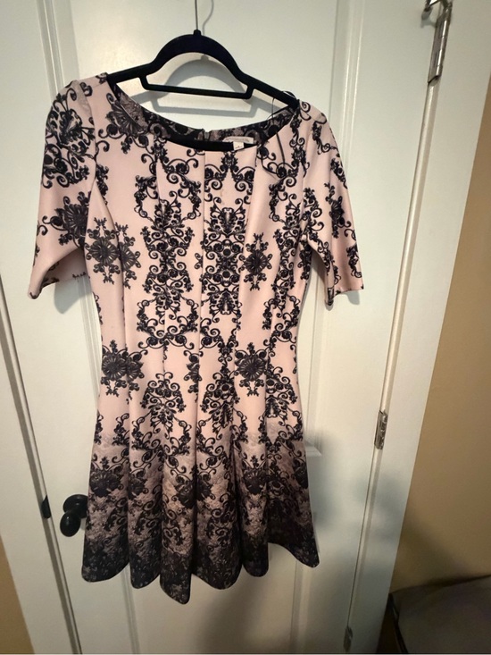 Dresses & Skirts - Elegant Pink Floral Lace-Print Fit & Flare Dress